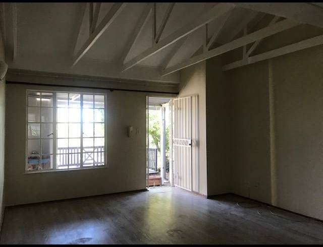 2 BEDROOM TOWNHOUSE FOR SALE IN STERREWAG